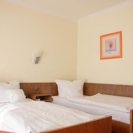 Hotel Restaurant Rothkopf Euskirchen Ngoại thất bức ảnh